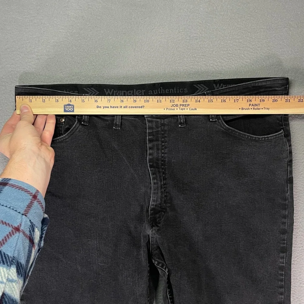 Wrangler Authentics Jeans Mens 42x34 Black Straight Leg Stretch Denim
